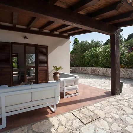 Villa Uzzo