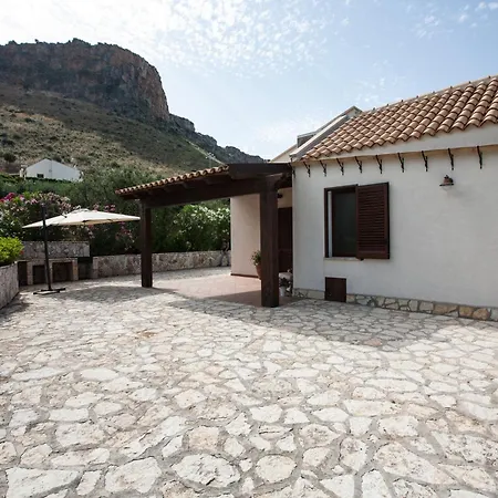 Uzzo Villa *