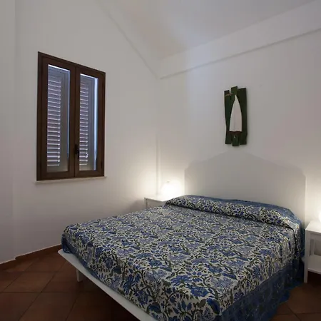 Uzzo Villa *